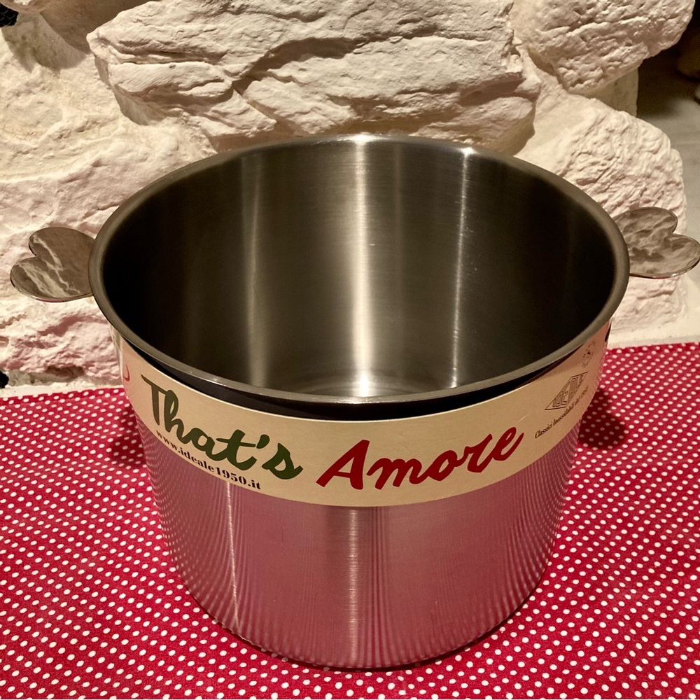 Ideale 8 quart sauce pot from “Amore” line
